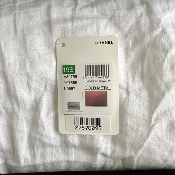 CHANEL NWT Long Gusset Flap Wallet Leather Gold CC Logo  with Box - Picture 6 of 11